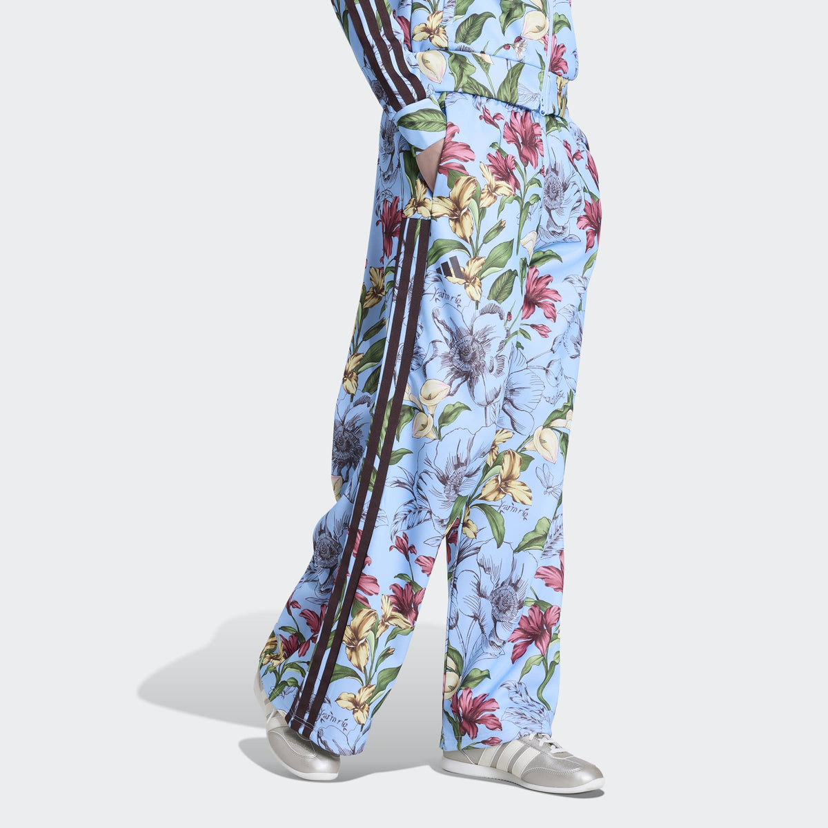 ADIDASFW26/quality-sport-pantaloni-adidas-KR0242-1.jpg