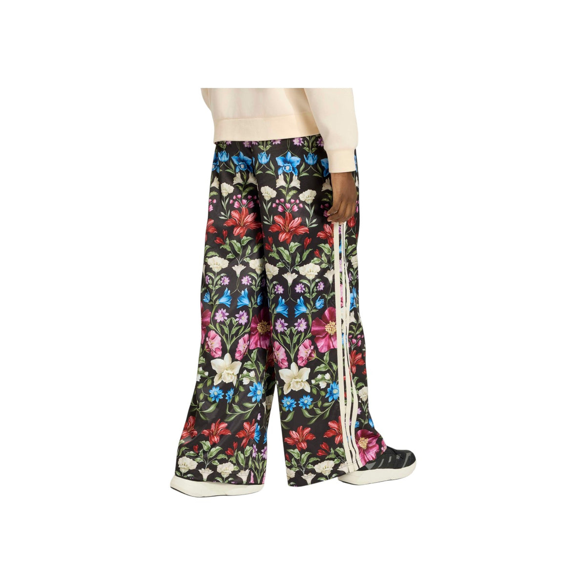 ADIDASFW26/quality-sport-pantaloni-adidas-KZ5536-2.jpg