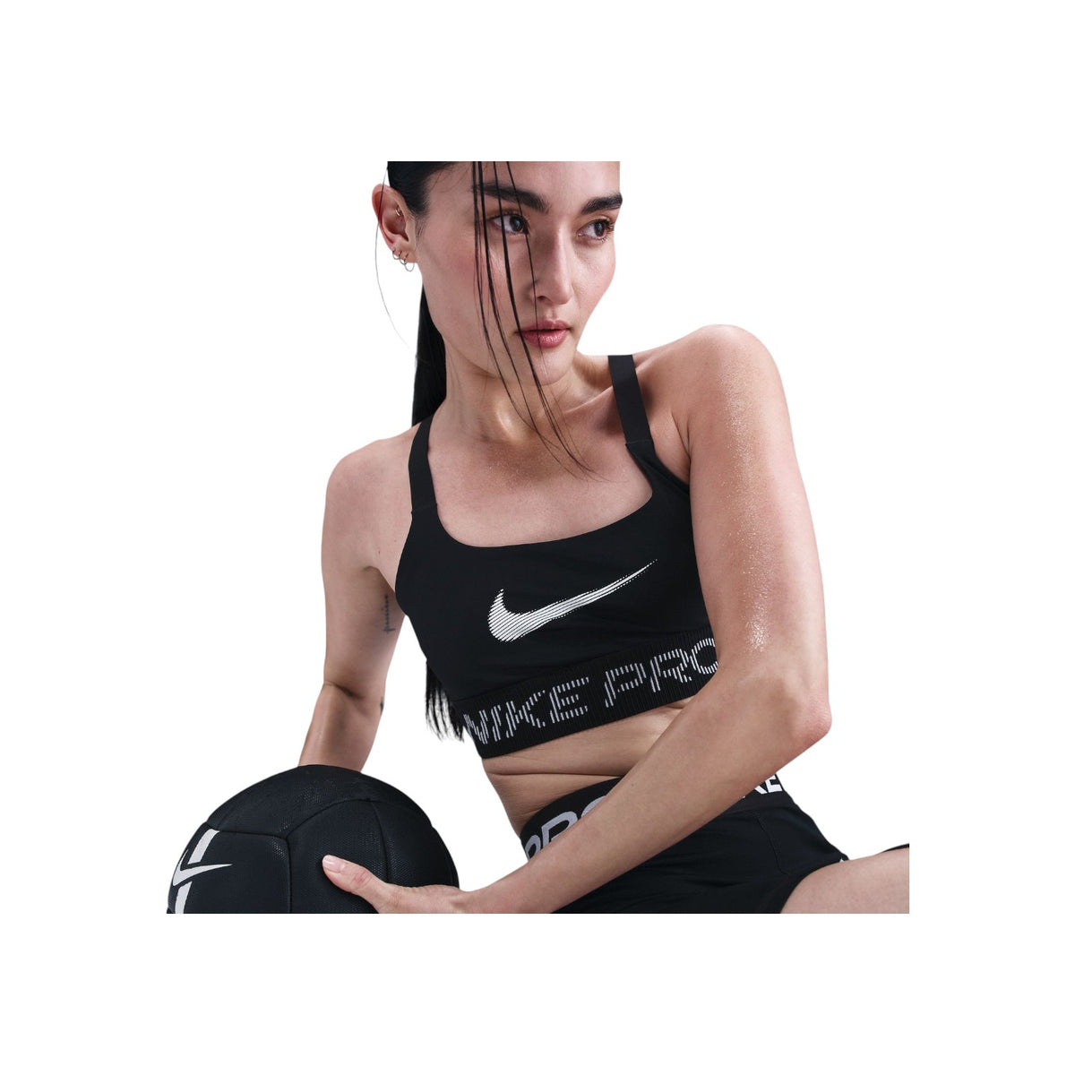 NIKEFW25/quality-sport-reggiseno-sportivo-nike-IF3973-010-3.jpg
