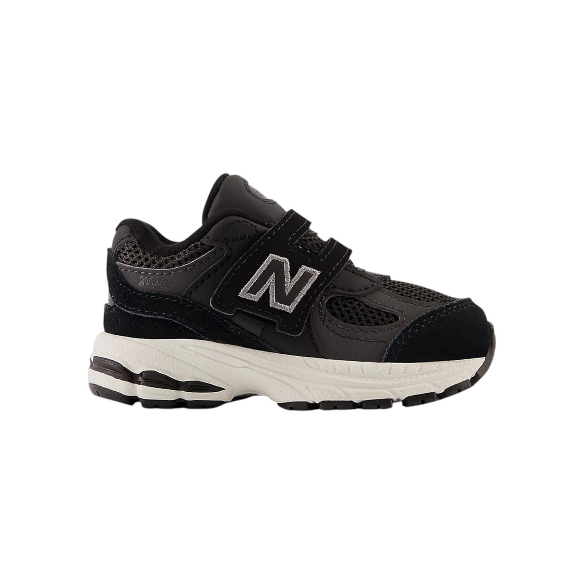 NEWBALANCEFW26/quality-sport-sneakers-new-balance-IV2002BK-1.jpg