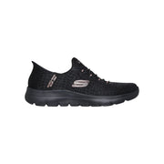 SKECHERSFW25/quality-sport-sneakers-skechers-150128-BKGD-1.jpg
