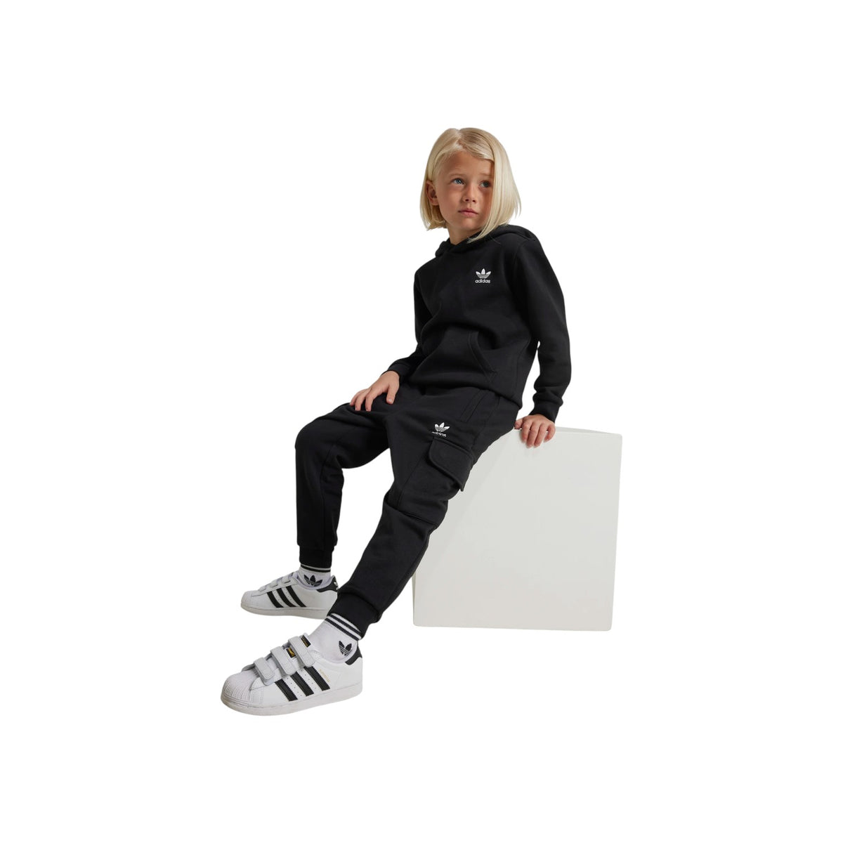 ADIDASORIGFW25/quality-sport-tuta-adidas-originals-IW1019-2.jpg