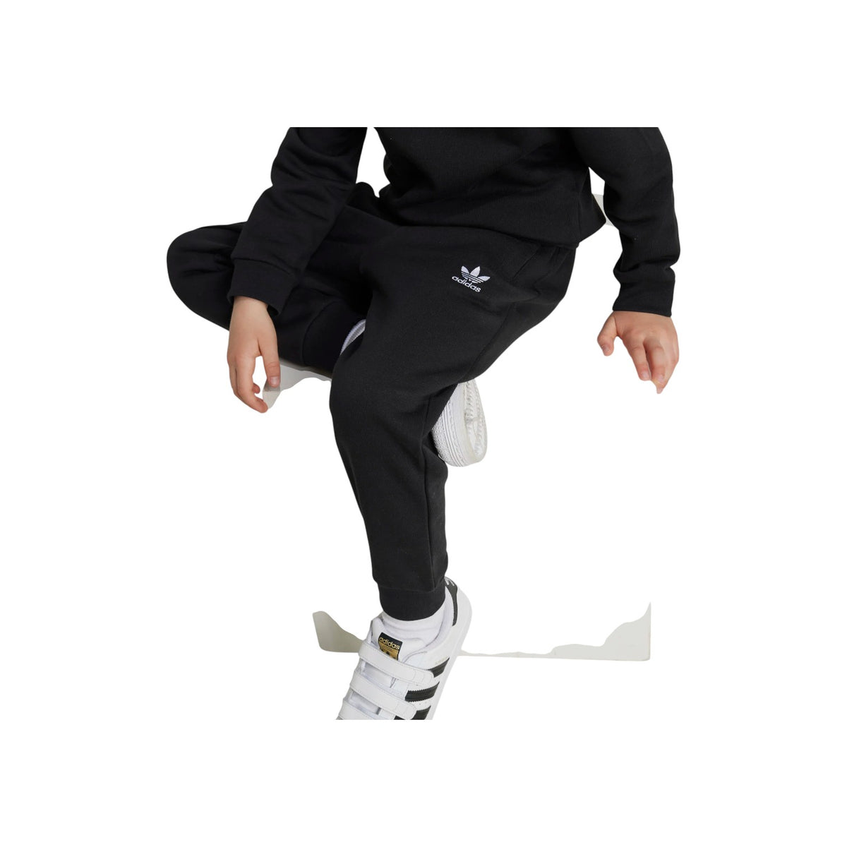 ADIDASORIGFW25/quality-sport-tuta-adidas-originals-IW1021-3.jpg